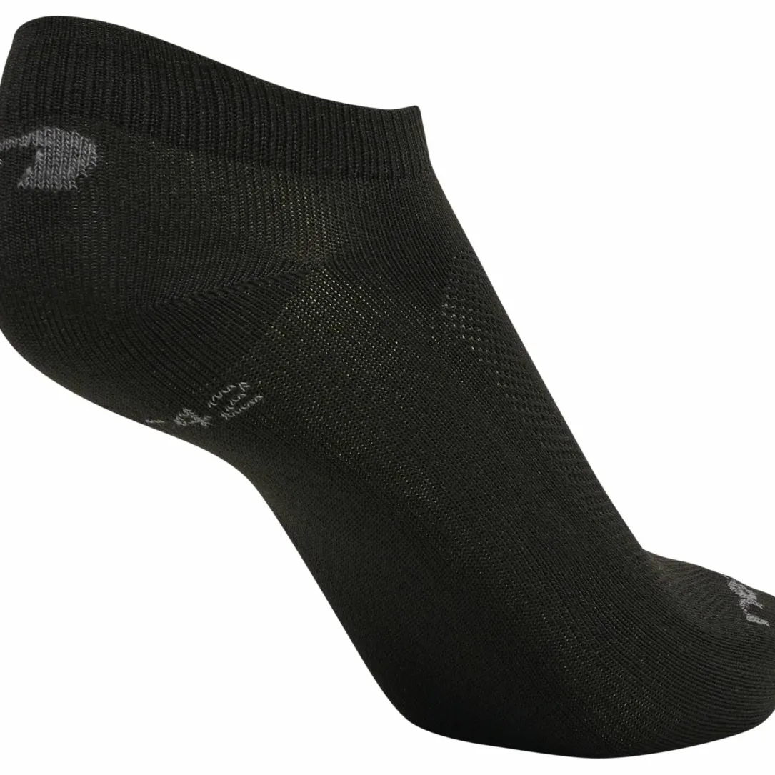 BASE SOCKLET