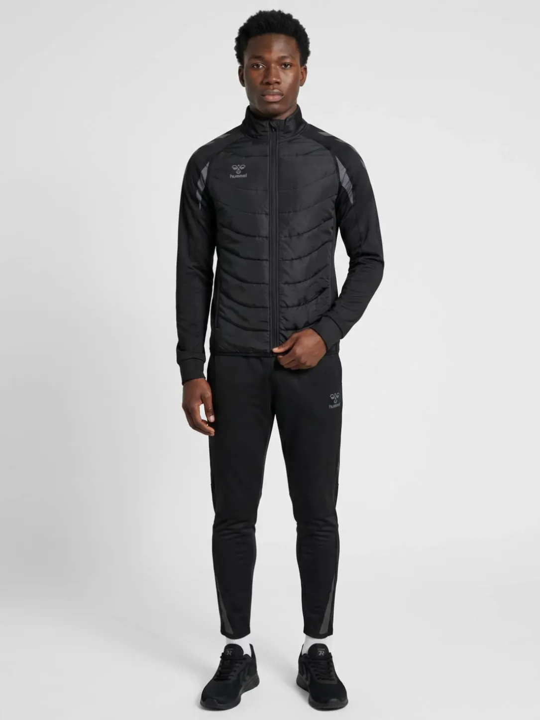 hmlBTC WINTER TRAINING JACKET