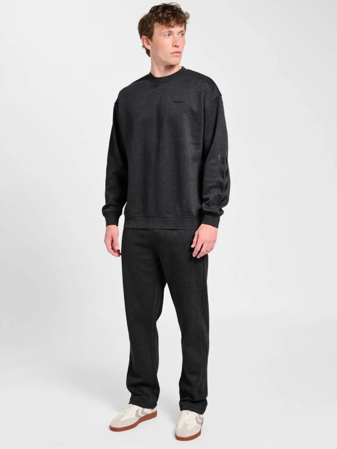 hmlCHEVRON ATHLETIC SWEATSHIRT