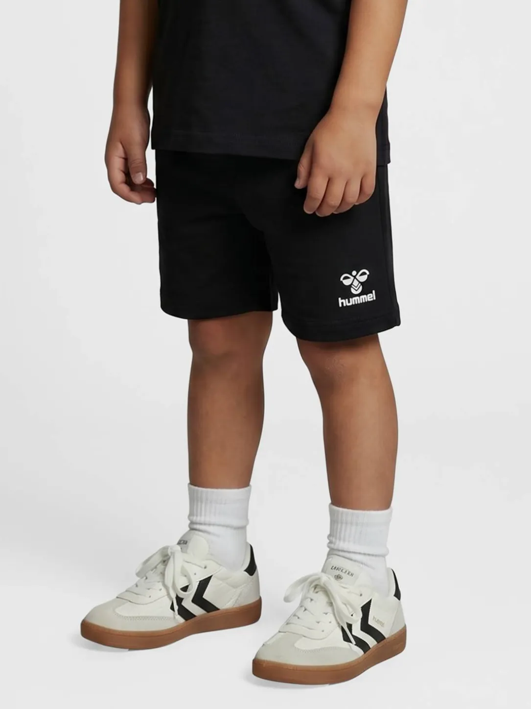 hmlESSENTIAL TRAINING SHORTS KIDS