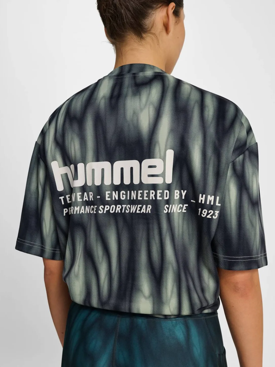 hmlHIIT AOP LOOSE T-SHIRT S/S
