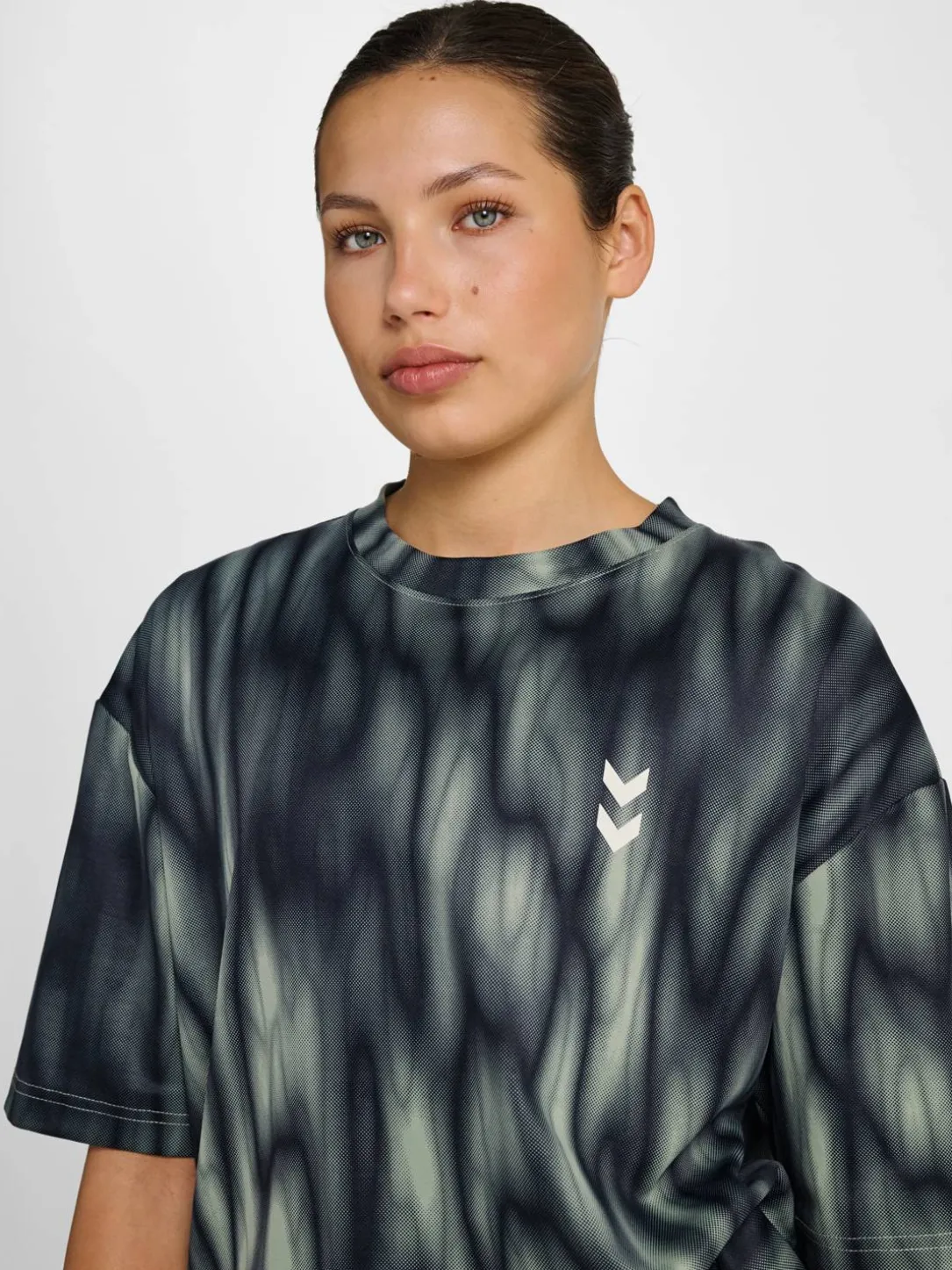 hmlHIIT AOP LOOSE T-SHIRT S/S
