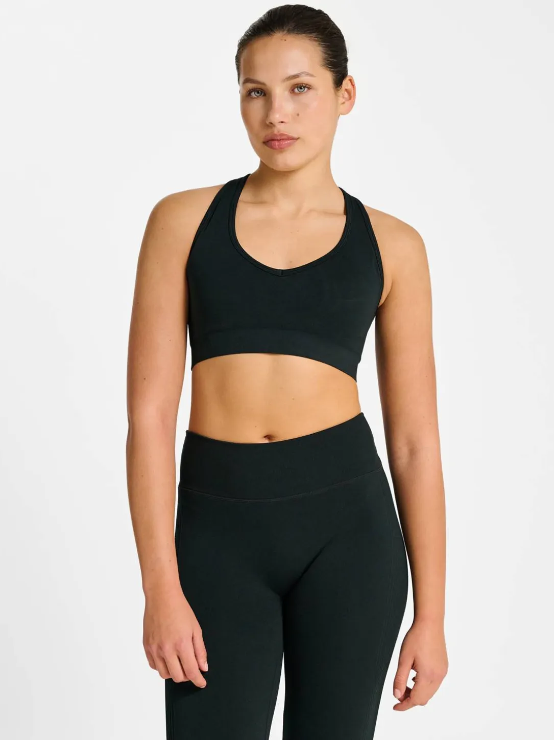 hmlHIIT SEAMLESS V SHAPE PADDED BRA