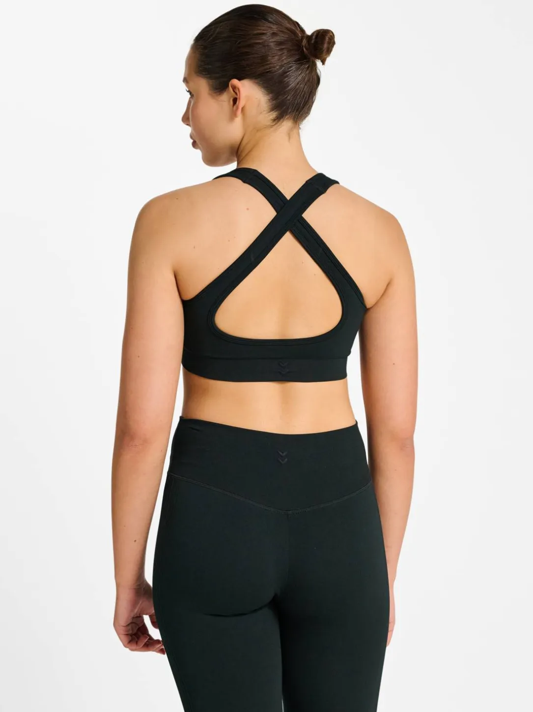 hmlHIIT SEAMLESS V SHAPE PADDED BRA