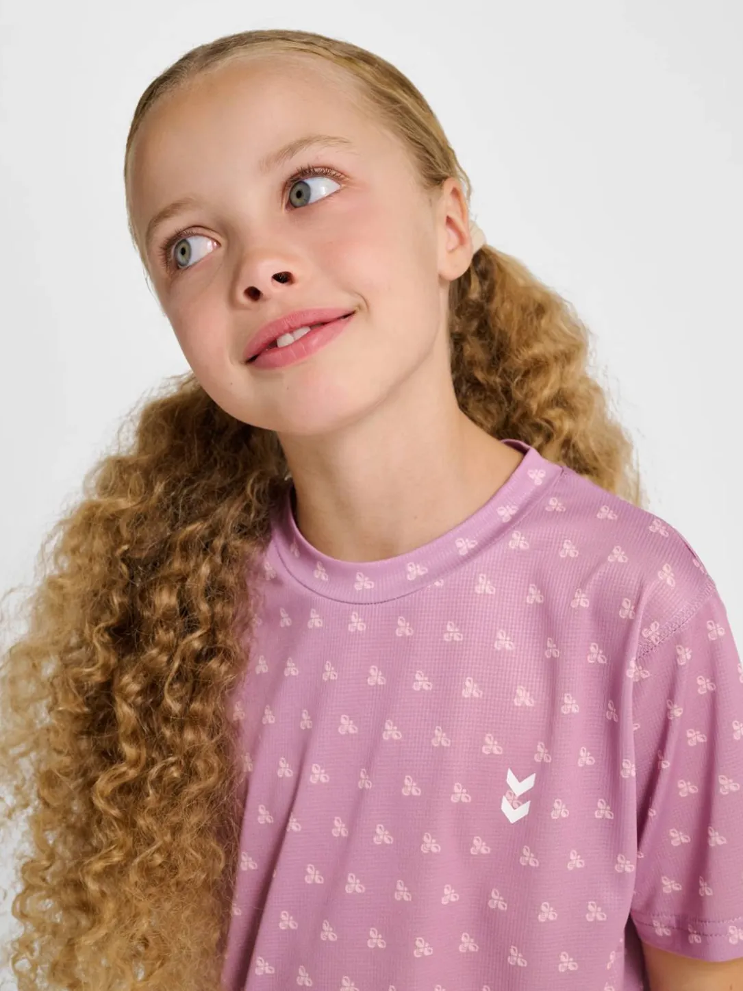 hmlJR BEE AOP T-SHIRT S/S