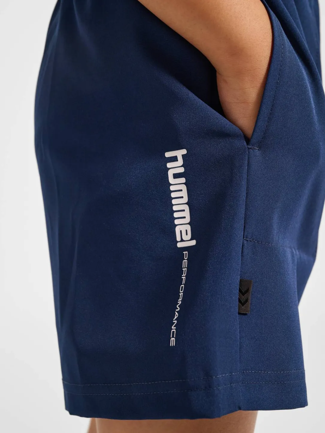 hmlJR PULSE WORKOUT SHORTS