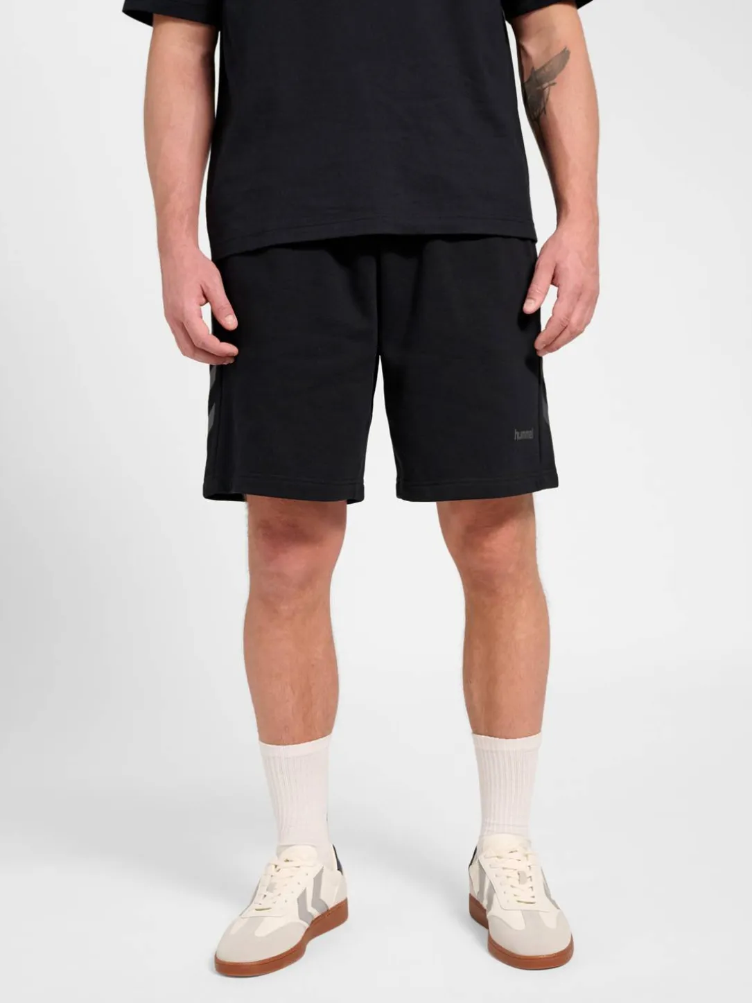 hmlKEEPER CHEVRON SHORTS