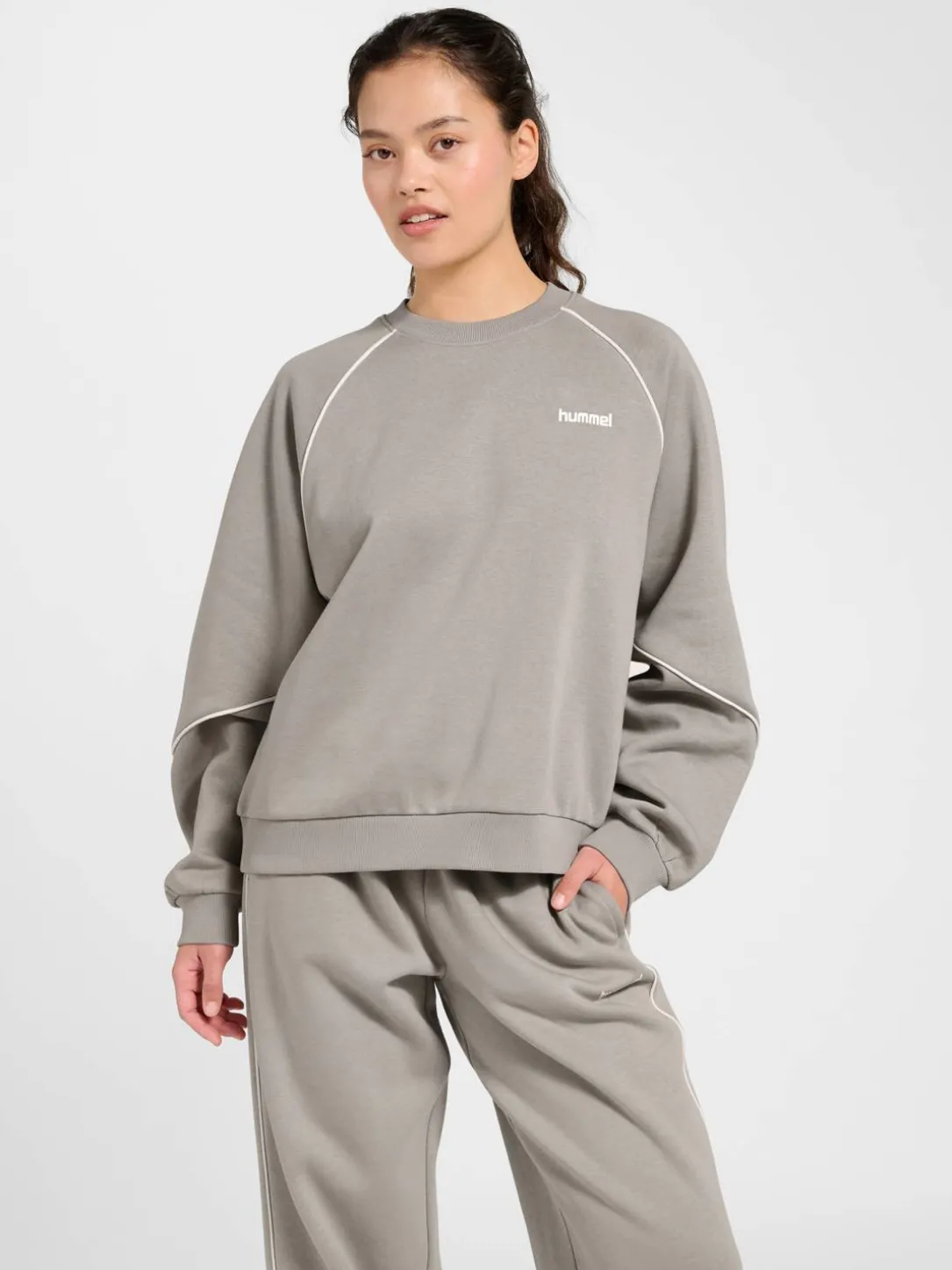 hmlKEEPER W BOXY PIPING CREWNECK