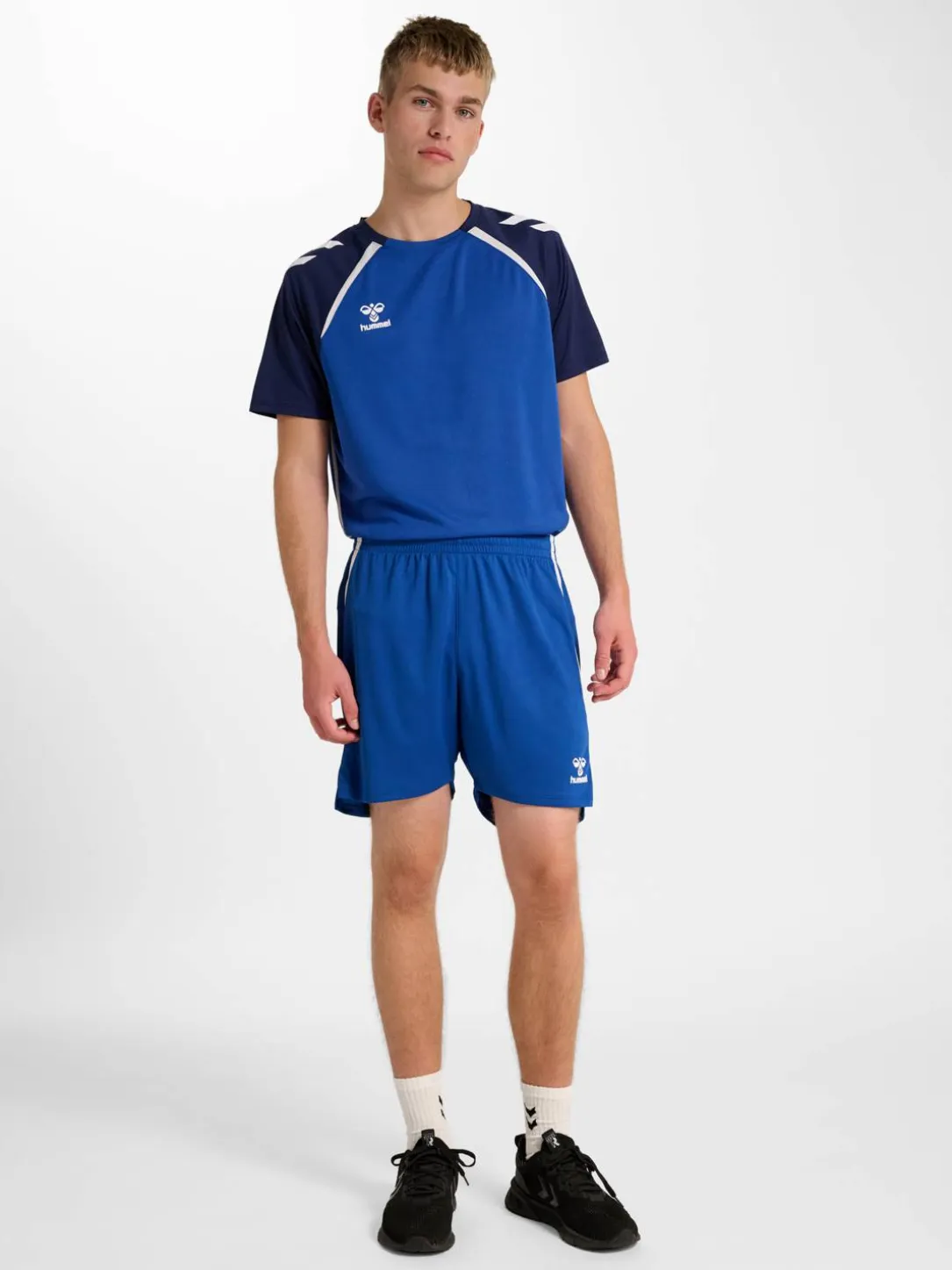 hmlLEAD 2.0 SHORTS