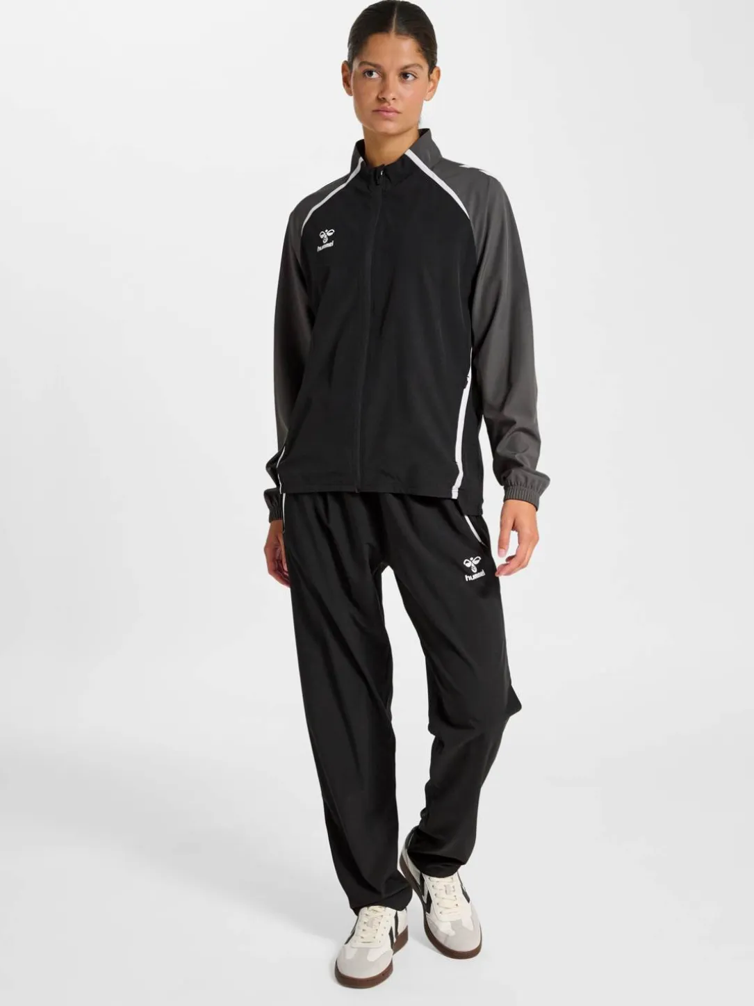 hmlLEAD 2.0 WOVEN JACKET WOMAN