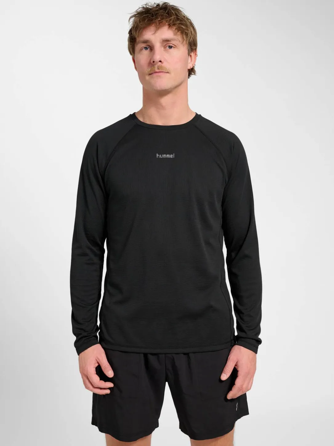 hmlMOMENTUM T-SHIRT L/S