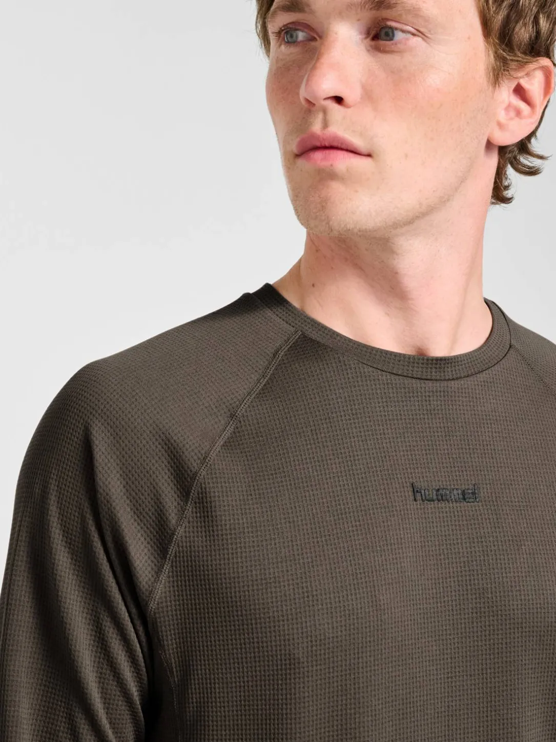 hmlMOMENTUM T-SHIRT L/S