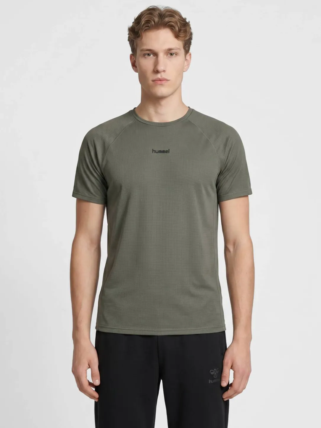 hmlMOMENTUM T-SHIRT S/S