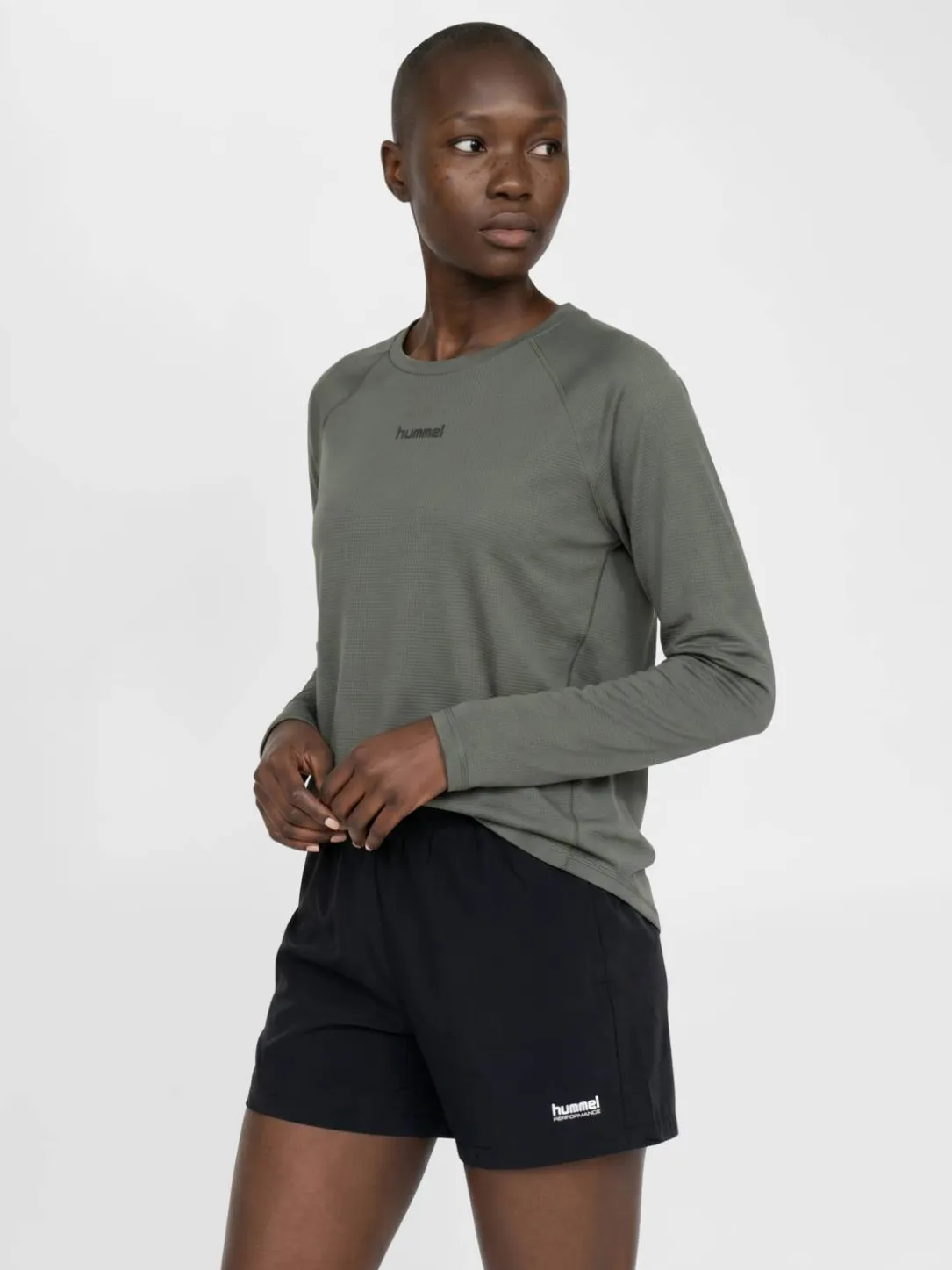 hmlMOMENTUM W T-SHIRT L/S