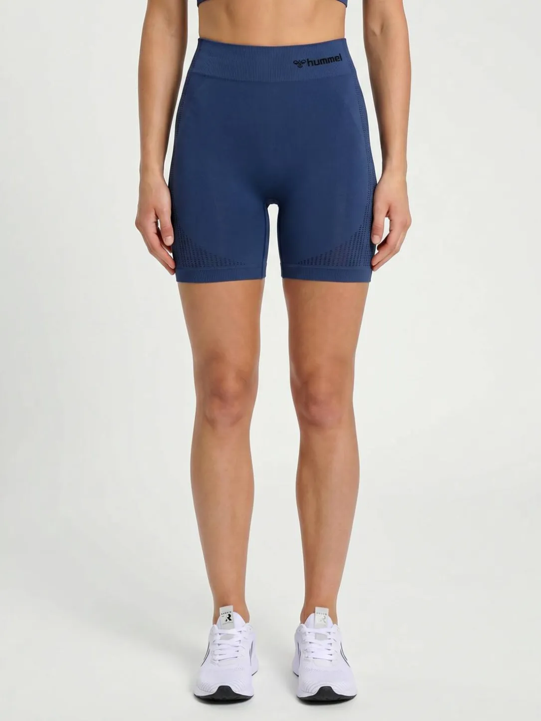 hmlMT SHAPING SEAMLESS MW SHORTS