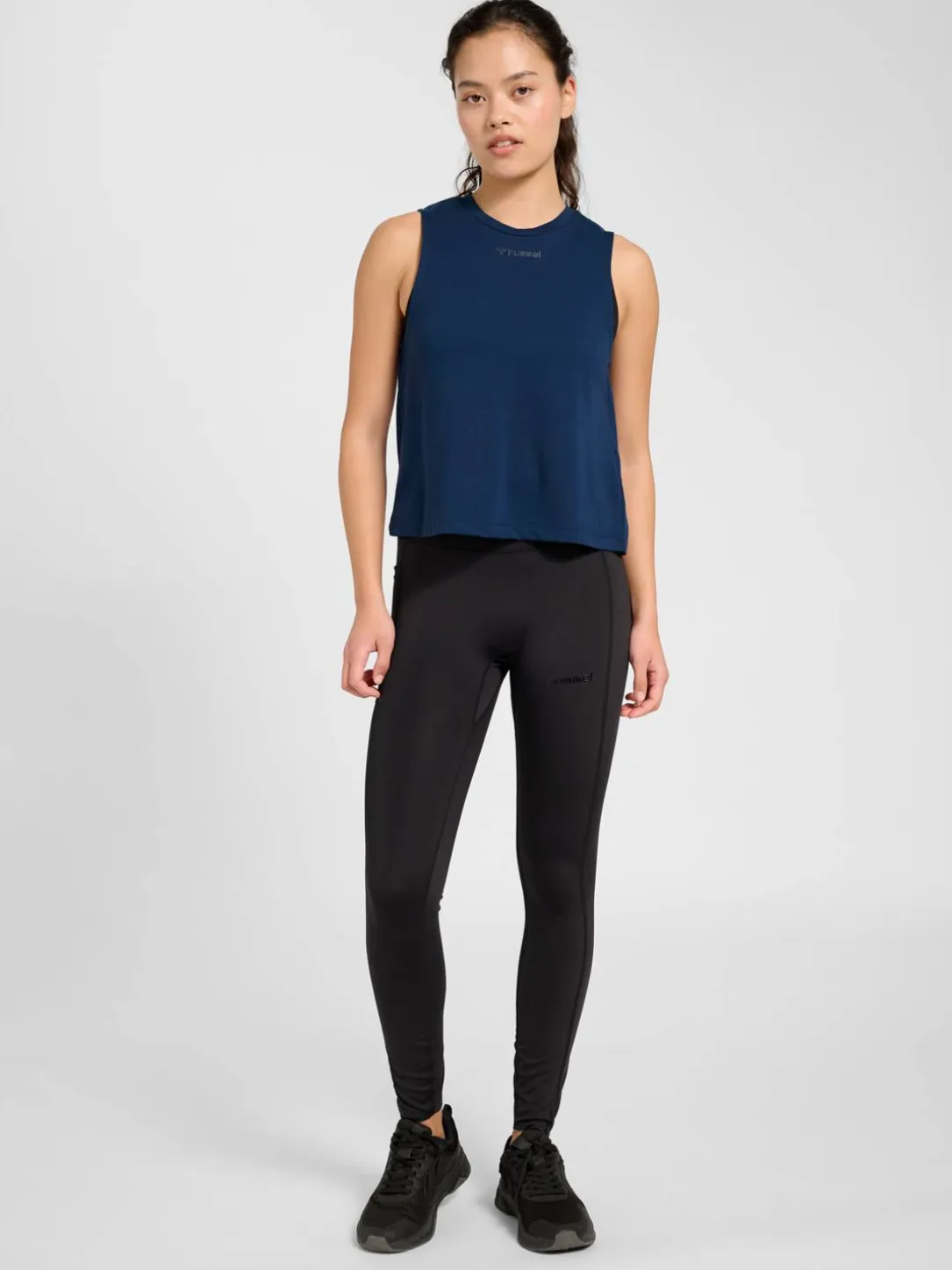 hmlMT VANJA SHORT MUSCLE TANKTOP