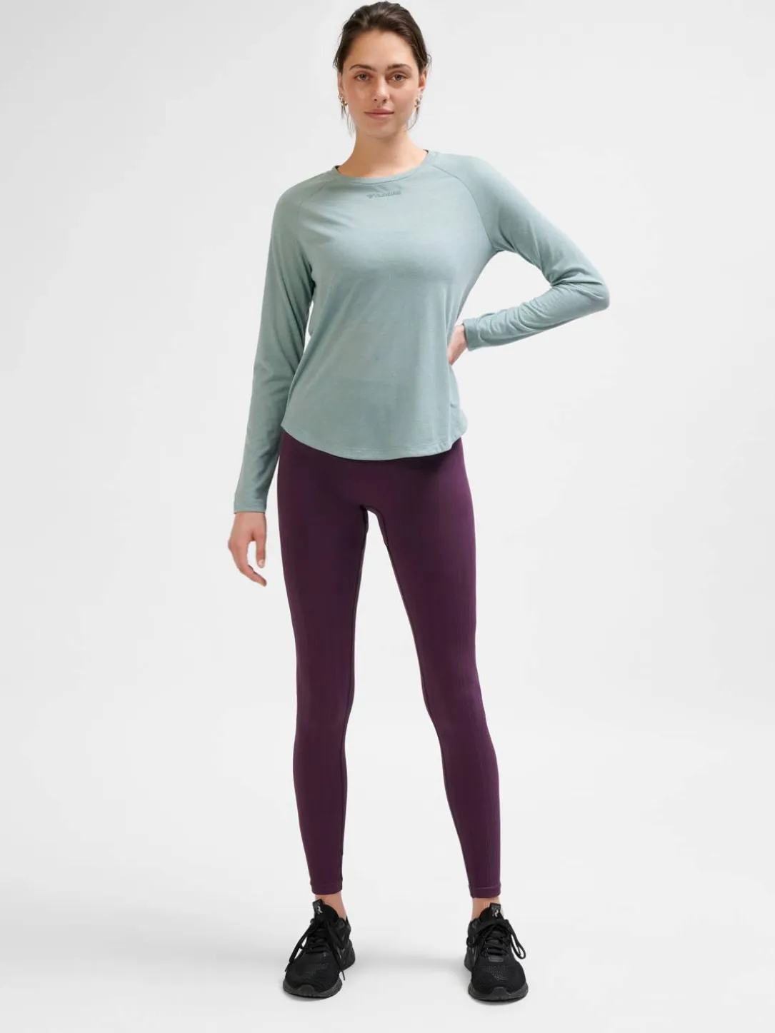 hmlMT VANJA T-SHIRT L/S