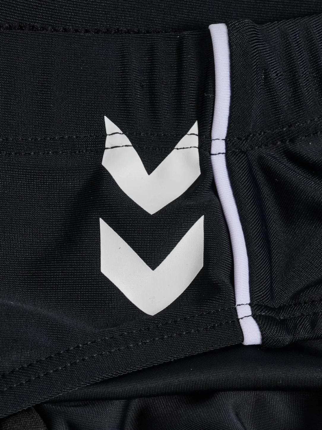 hmlPULSE PIPING SWIM BRIEF