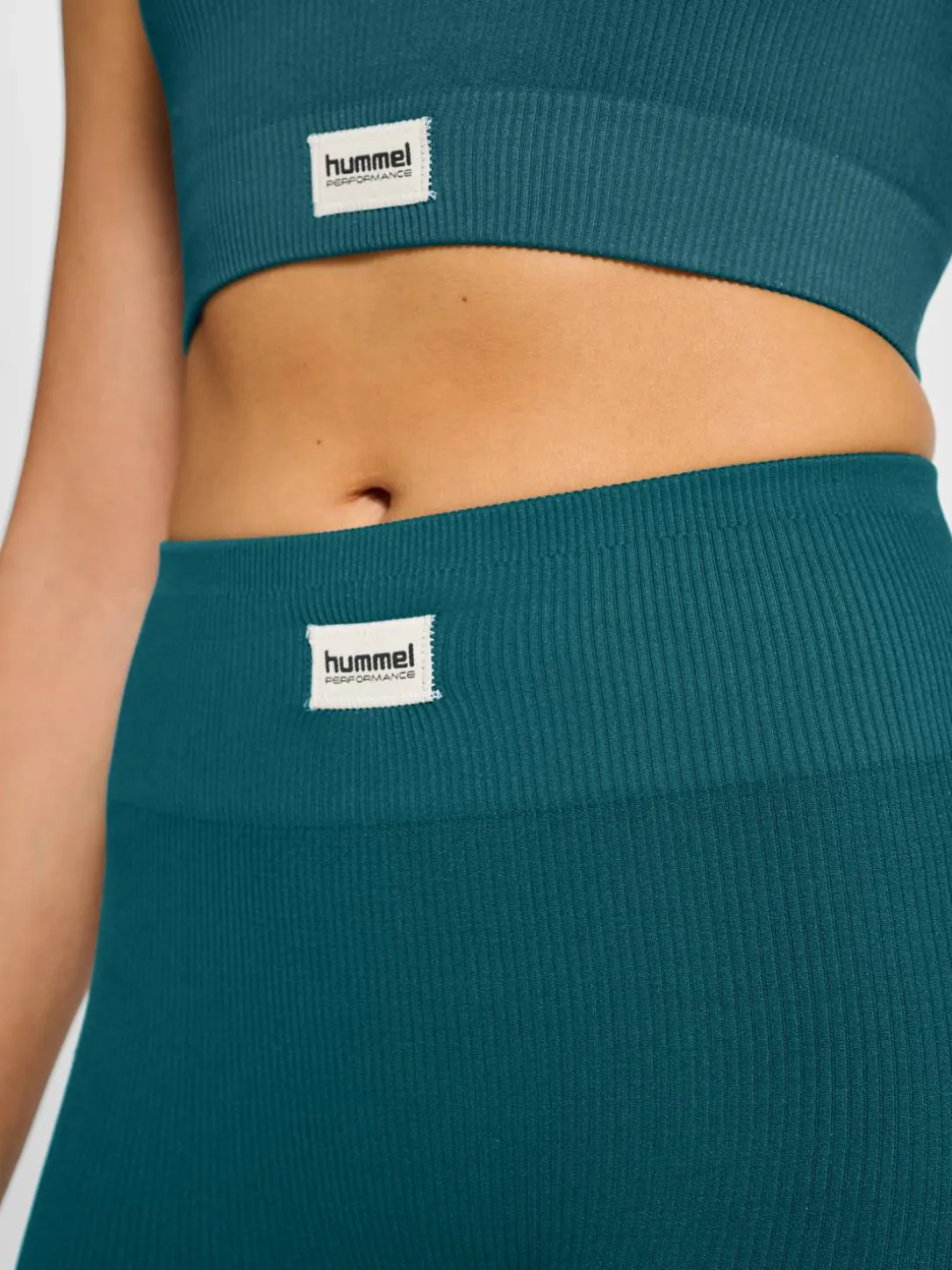 hmlPULSE SEAMLESS RIB MW TIGHTS