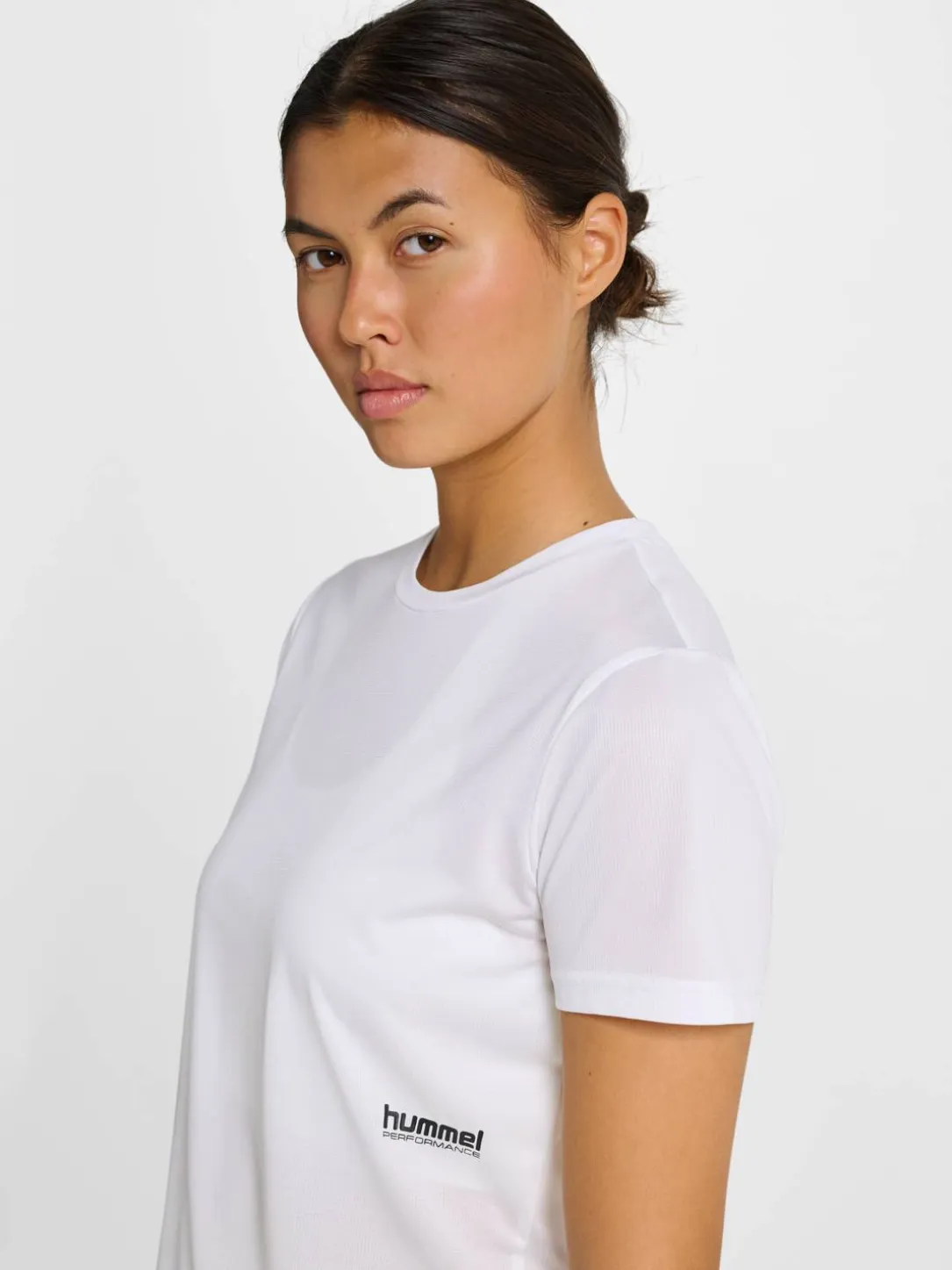 hmlPULSE WORKOUT W T-SHIRT S/S
