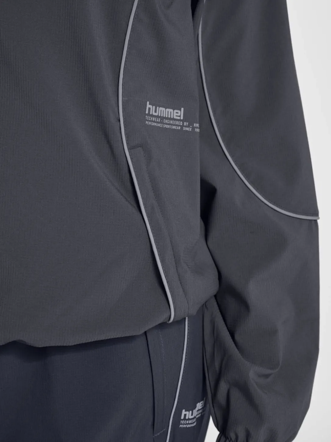 hmlPULSE WOVEN W HALF ZIP