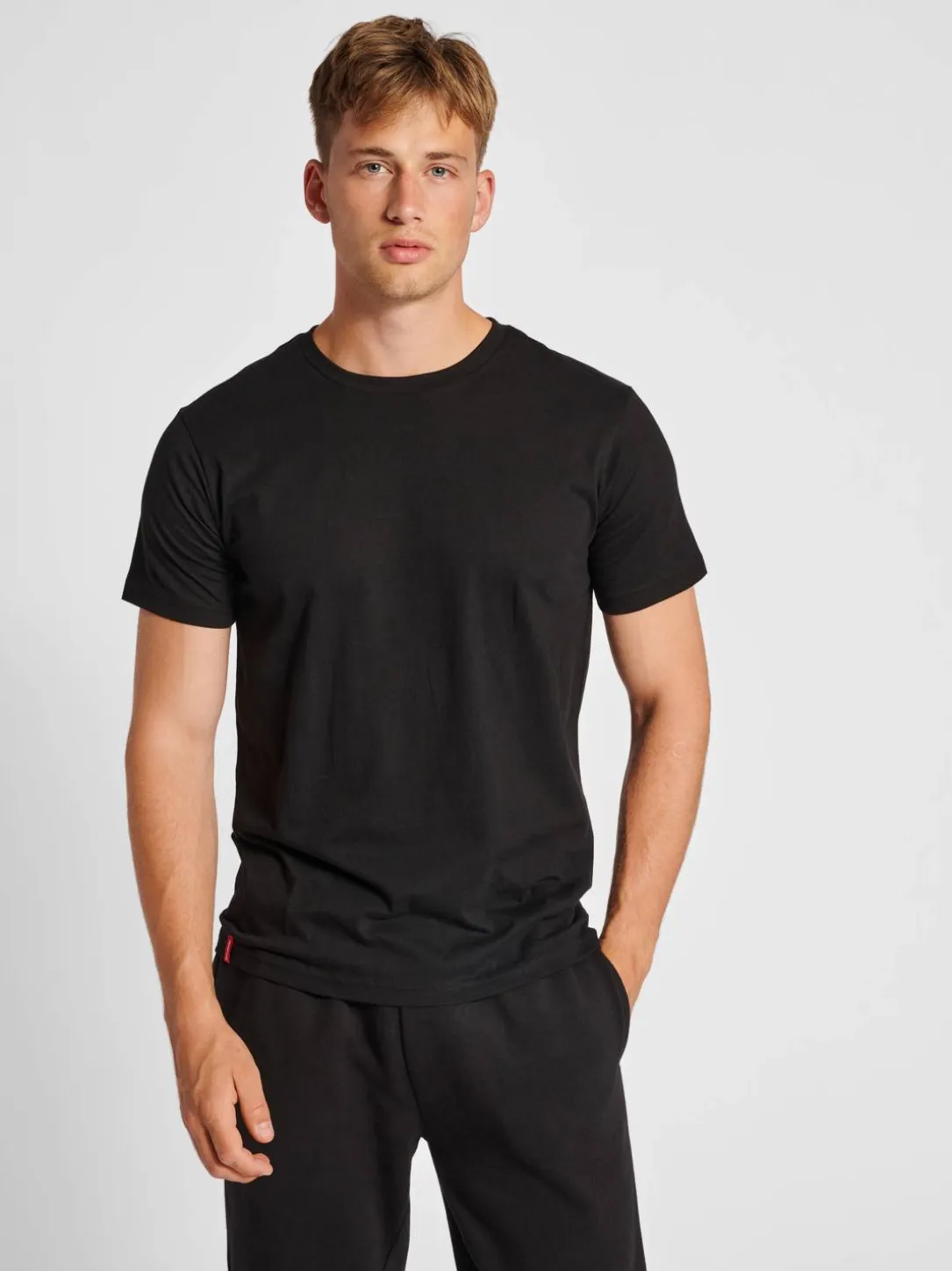 hmlRED BASIC T-SHIRT S/S
