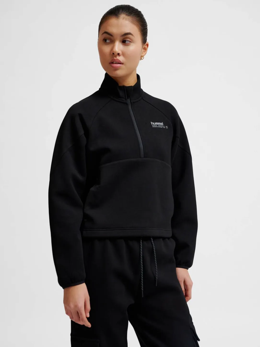 hmlTECH FLEECE WOMEN BOXY HALF ZIP