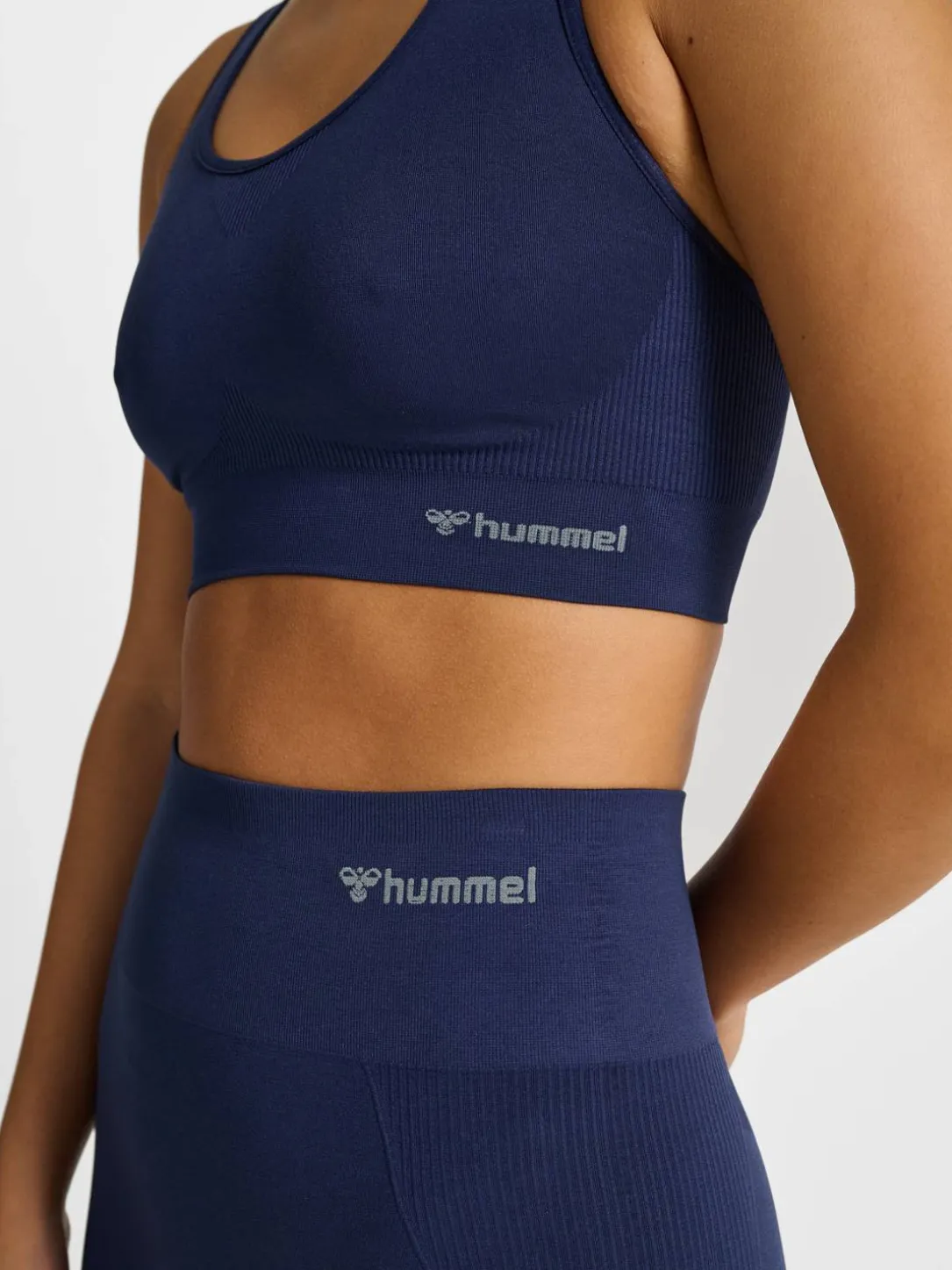 hmlTIF SEAMLESS SPORTS TOP