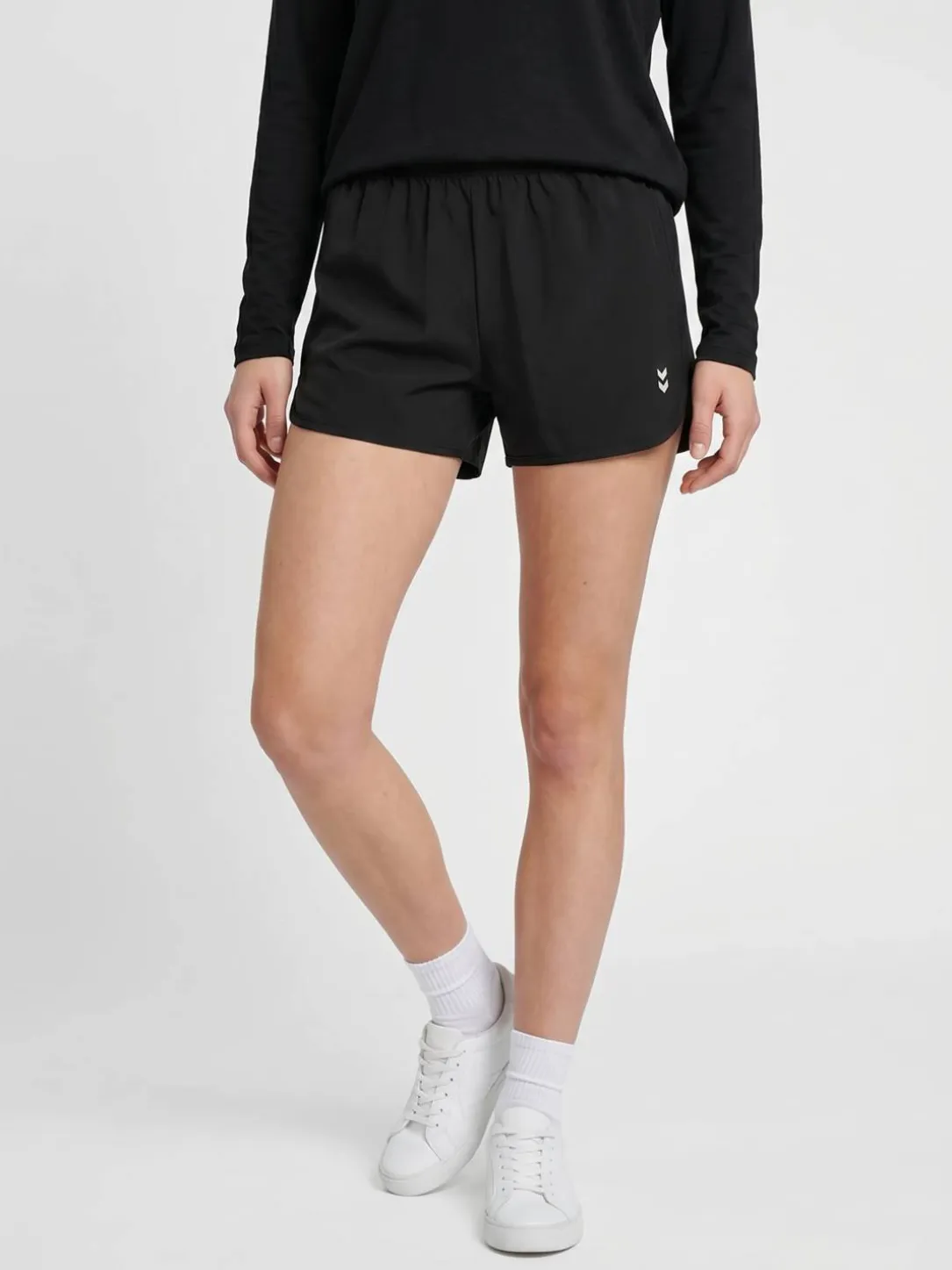 hmlTRAINING W CURVED SHORTS