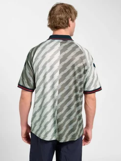 hmlWORLD 26 SOCCER JERSEY
