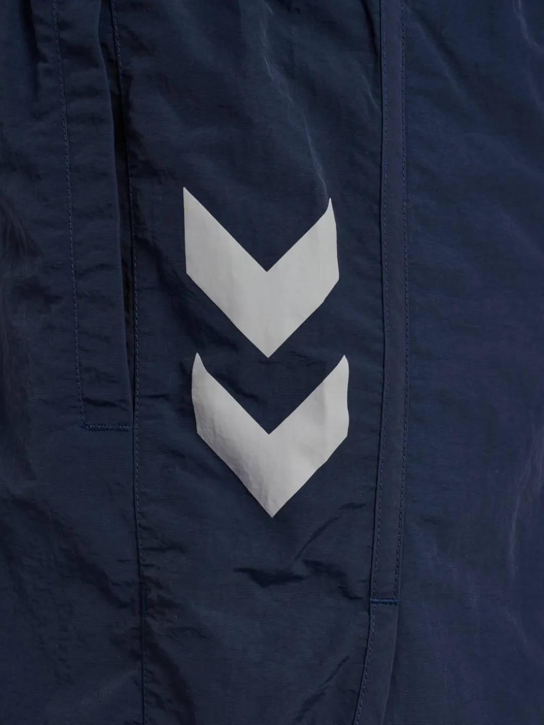 hmlWORLD 26 TRACK SHORTS