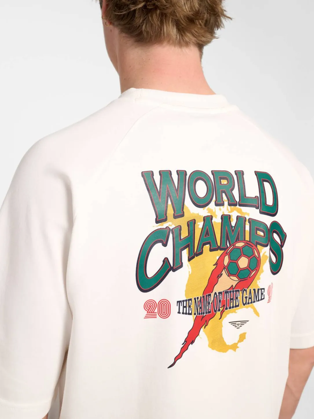 hmlWORLD 26 T-SHIRT S/S