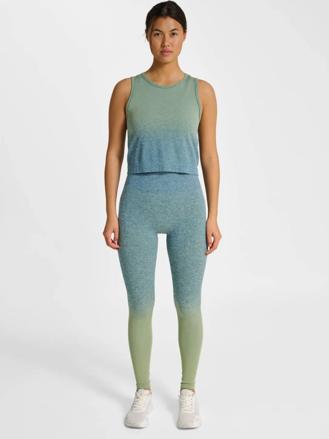 hmlYOGA SEAMLESS GRADIENT CROP TOP