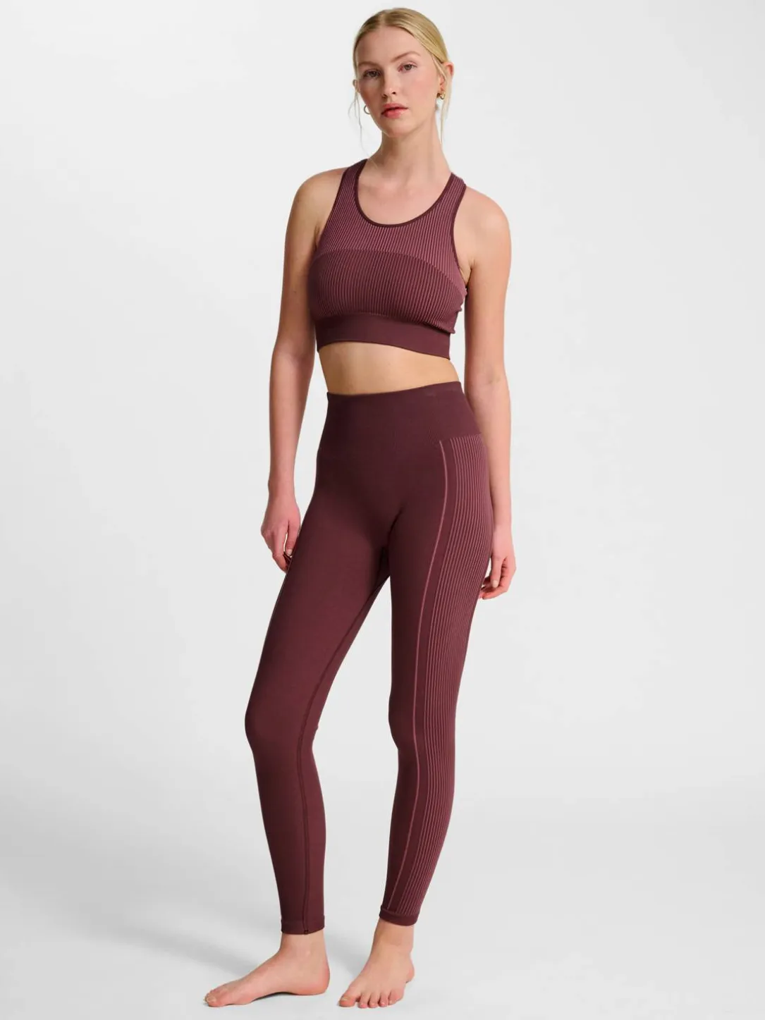 hmlYOGA SEAMLESS W CROP TOP
