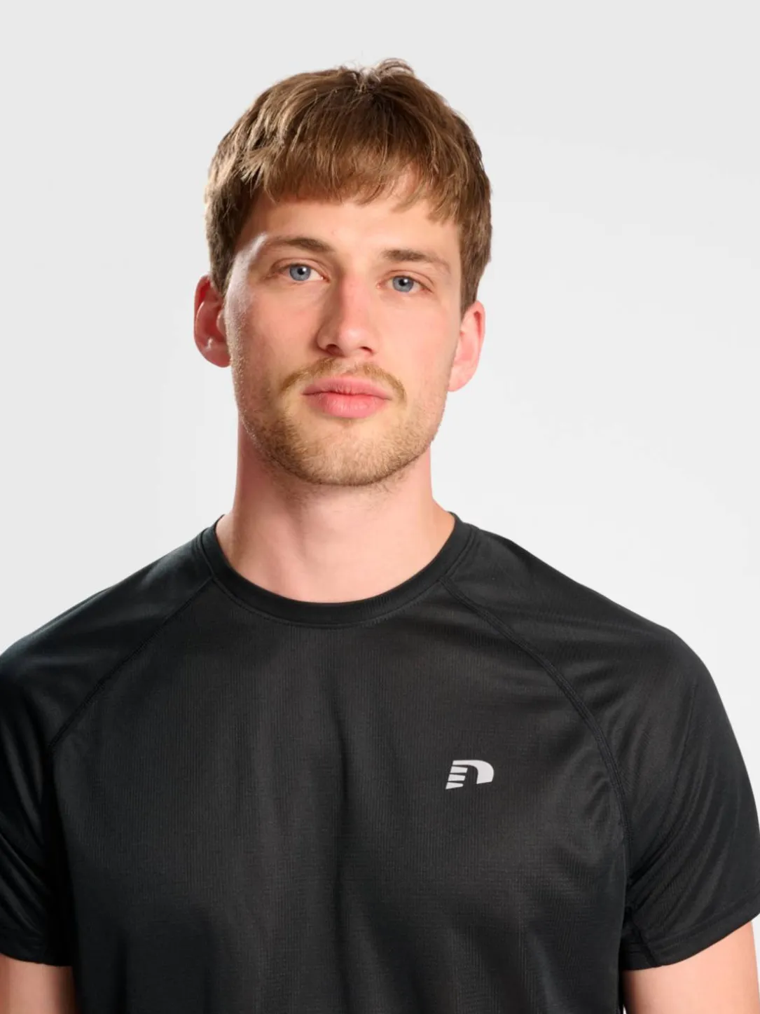 MEN CORE RUNNING T-SHIRT S/S