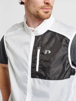 MEN PACKABLE TECH GILET
