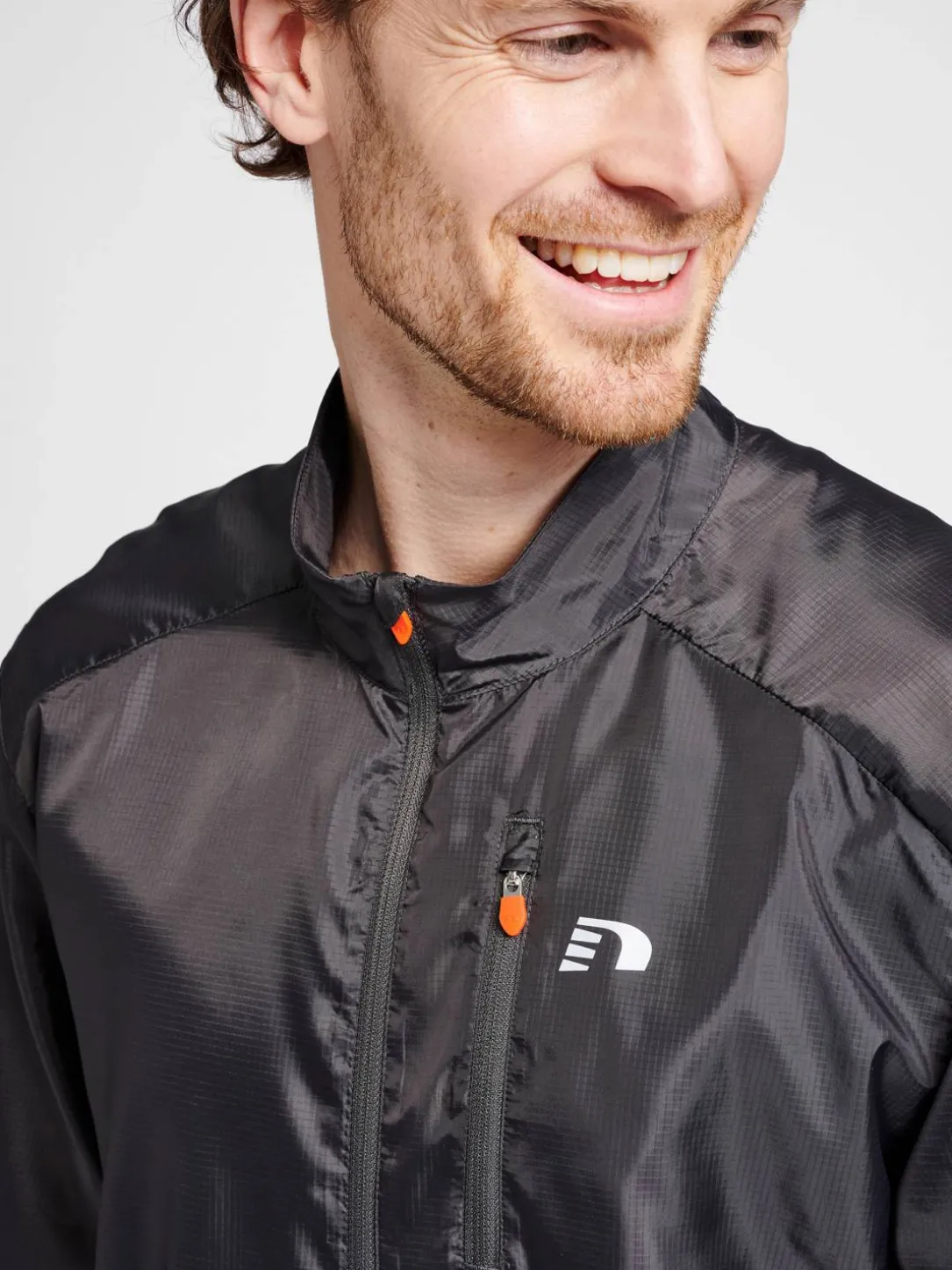 MEN PACKABLE TECH JACKET