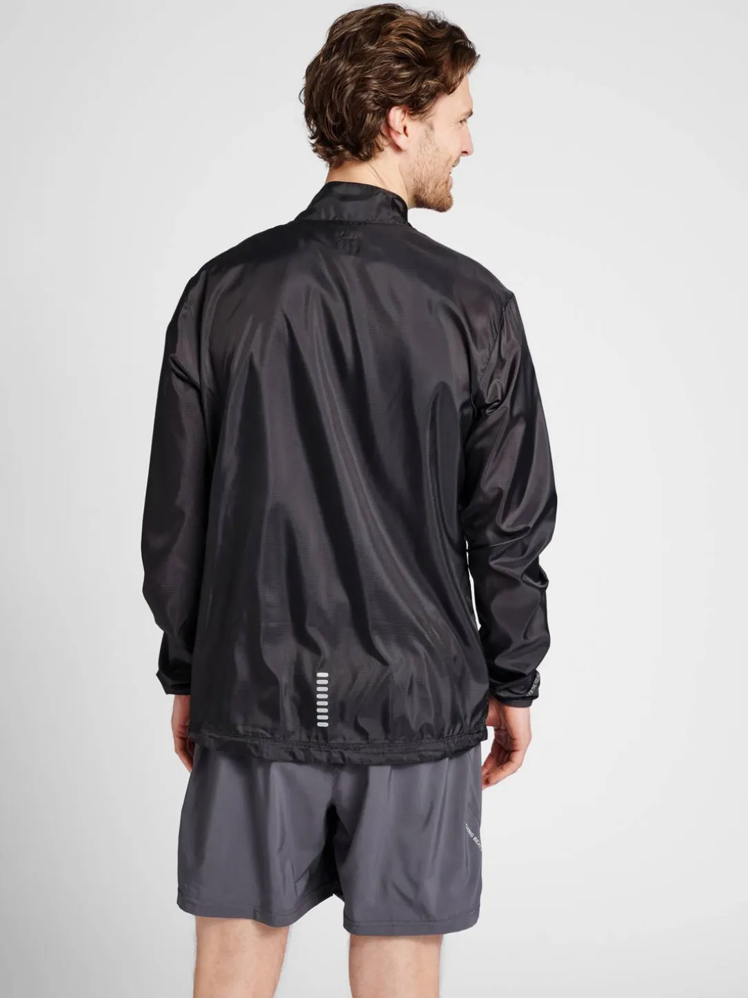 MEN PACKABLE TECH JACKET