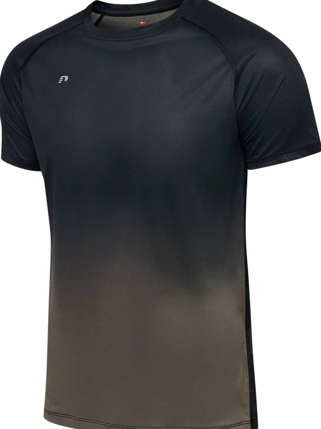 nwlBEAT GRADIENT T-SHIRT