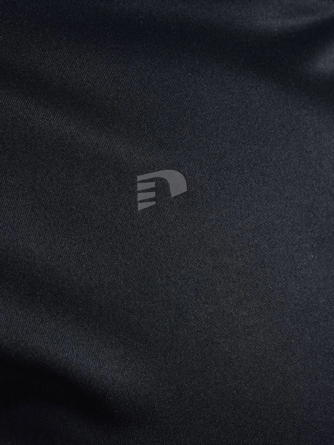 nwlBEAT GRADIENT T-SHIRT L/S