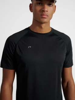 nwlBEAT T-SHIRT