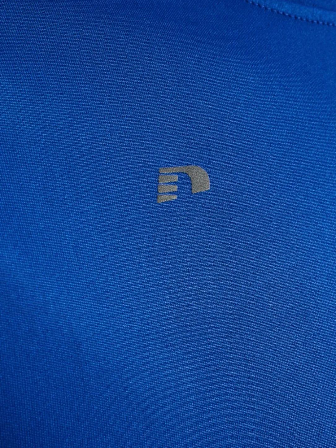 nwlBEAT T-SHIRT