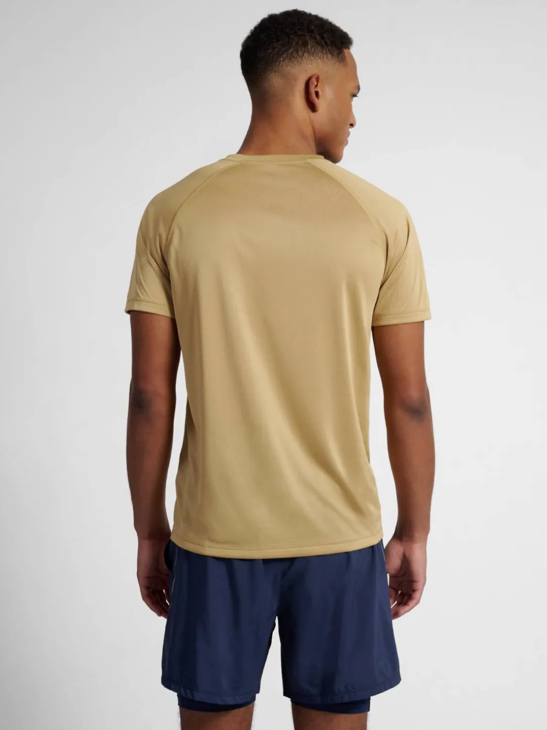 nwlBEAT T-SHIRT