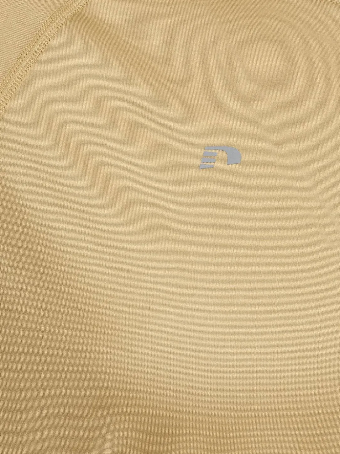 nwlBEAT T-SHIRT