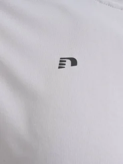 nwlBEAT T-SHIRT