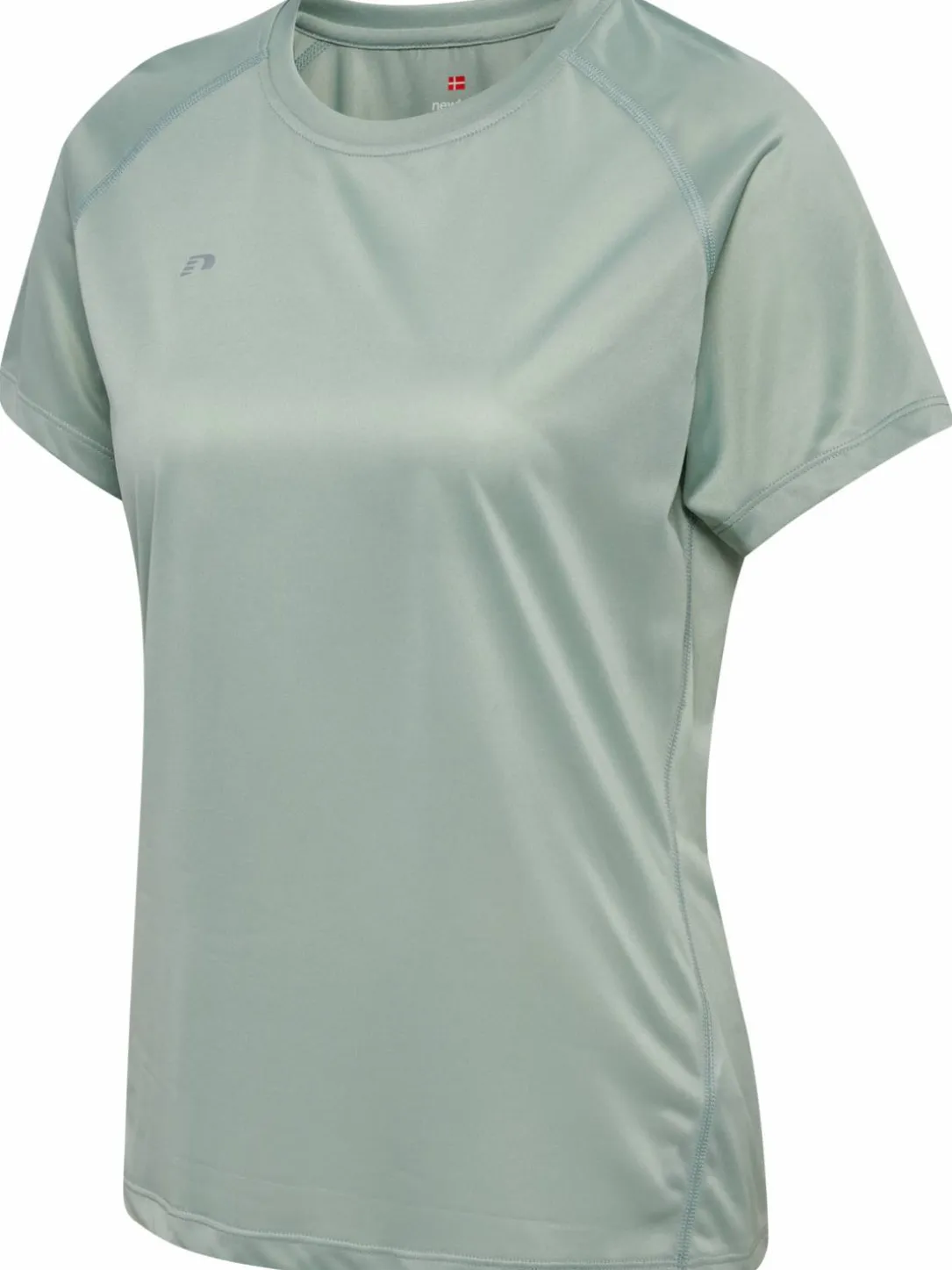 nwlBEAT W T-SHIRT