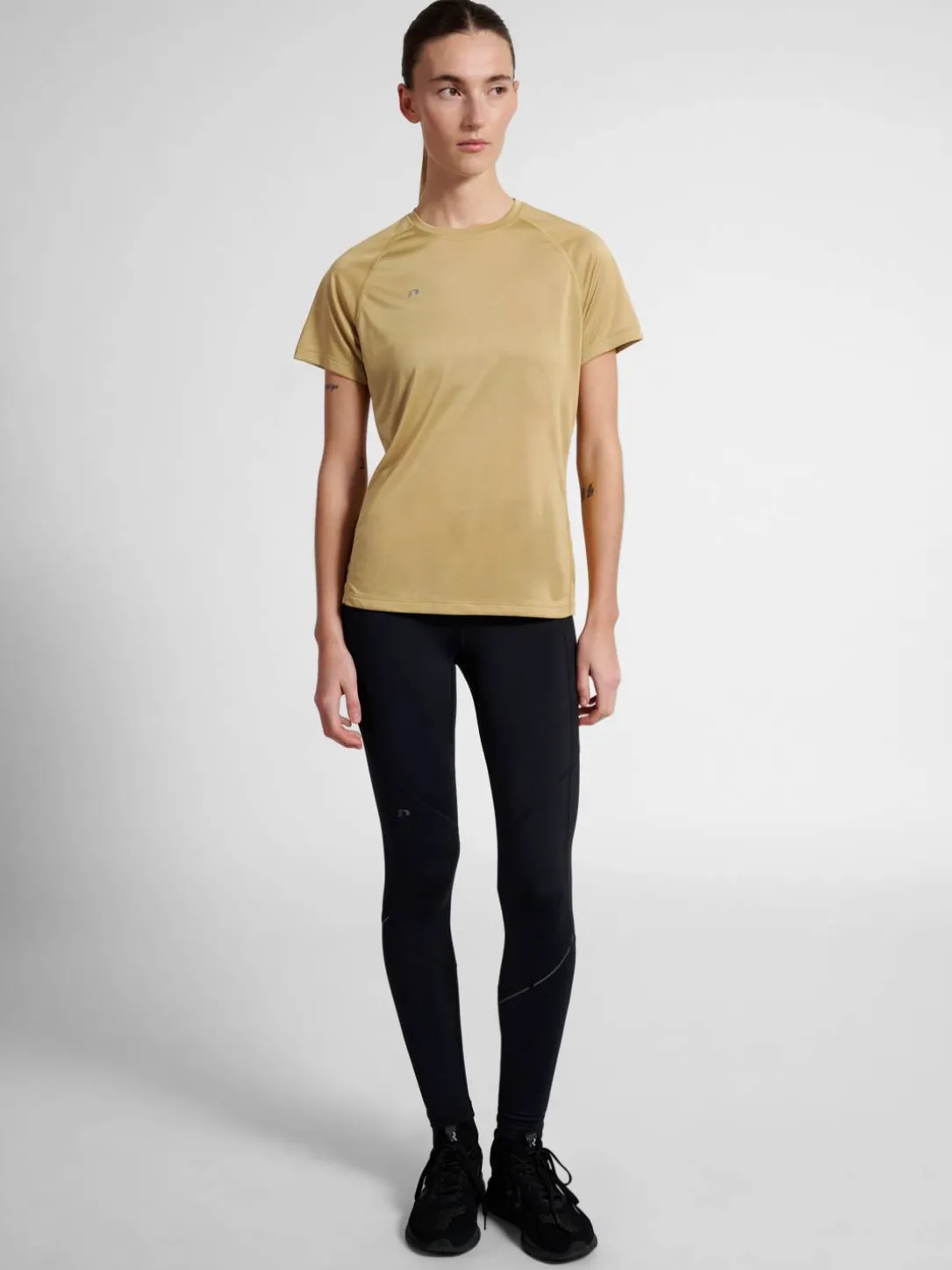 nwlBEAT W T-SHIRT