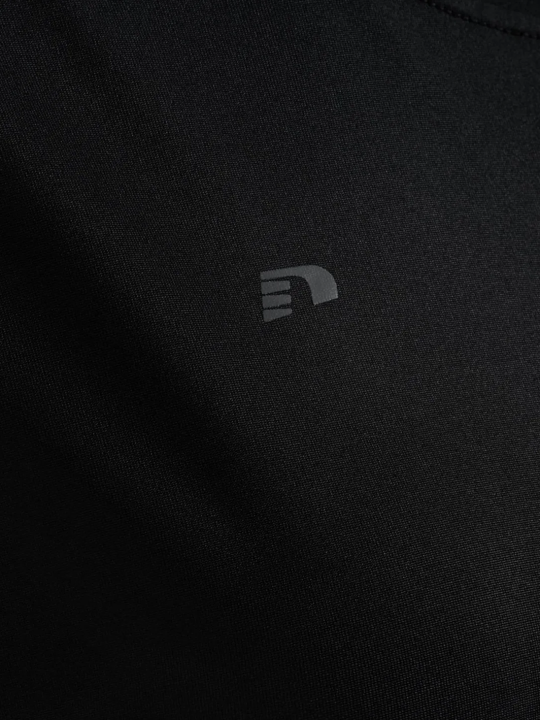 nwlBEAT W T-SHIRT L/S