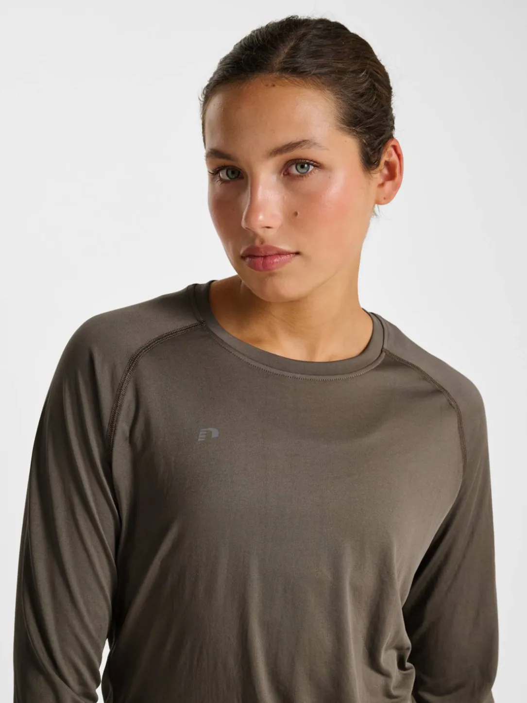 nwlBEAT W T-SHIRT L/S