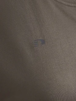 nwlBEAT W T-SHIRT L/S